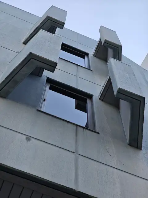 新日本法規出版 東京本社ビル