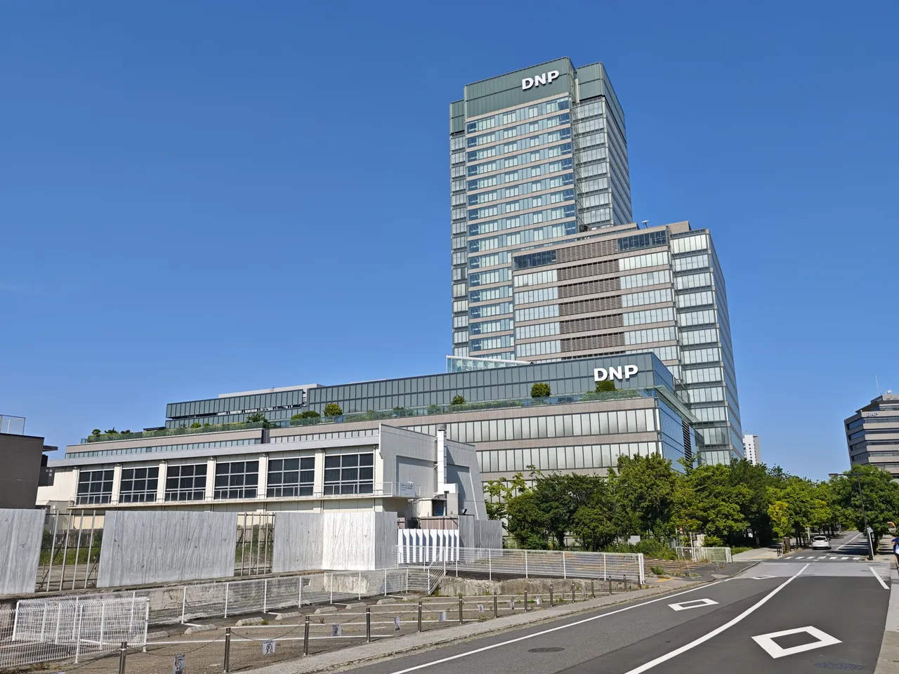 DNP市谷加賀町ビル（大日本印刷本社）