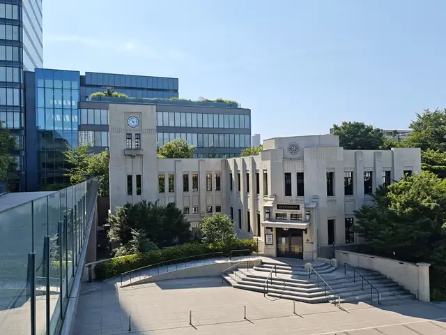 DNP市谷加賀町ビル（大日本印刷本社）