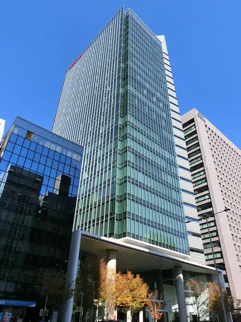 青山OM-SQUARE