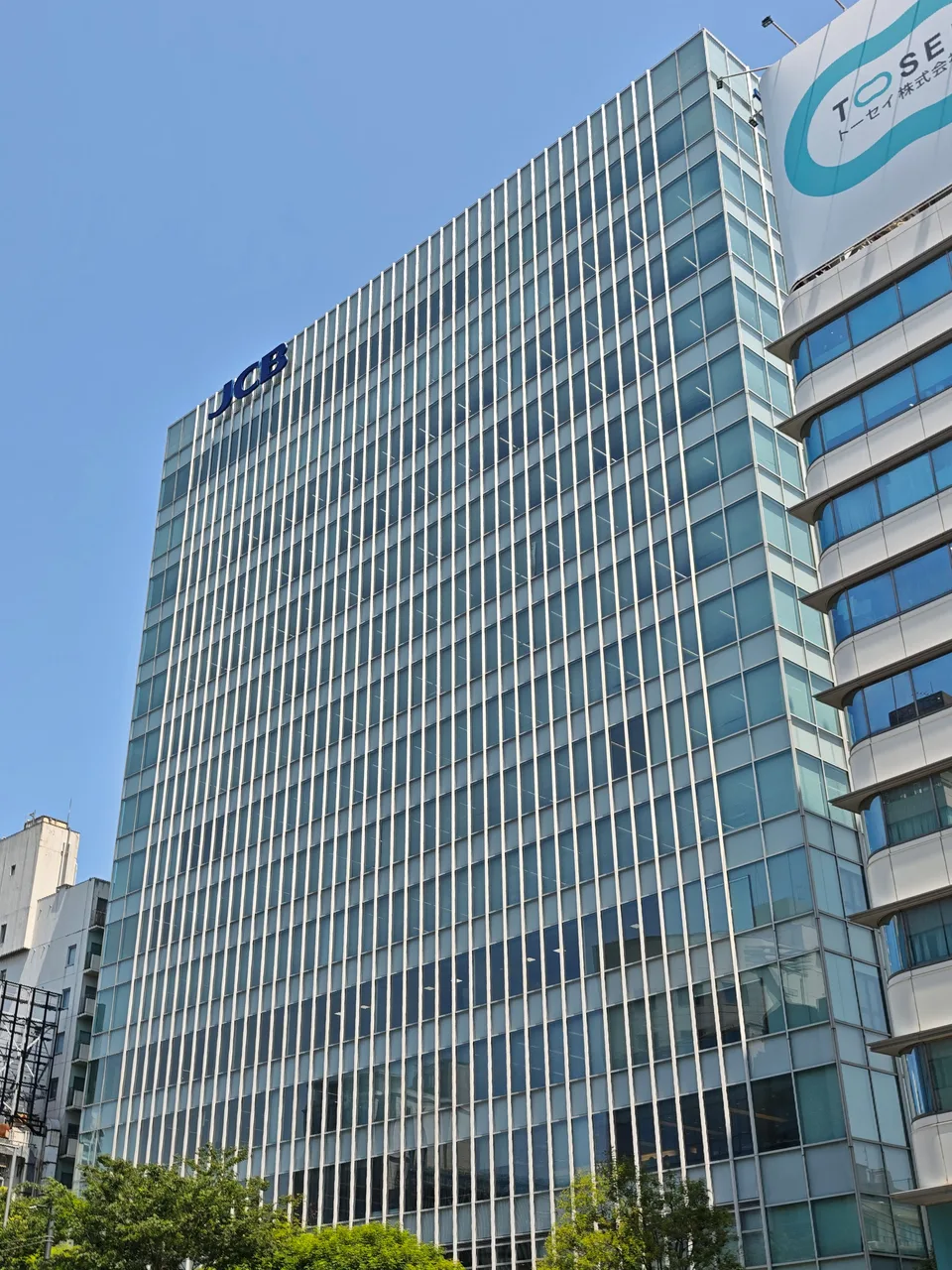 青山ライズスクエア