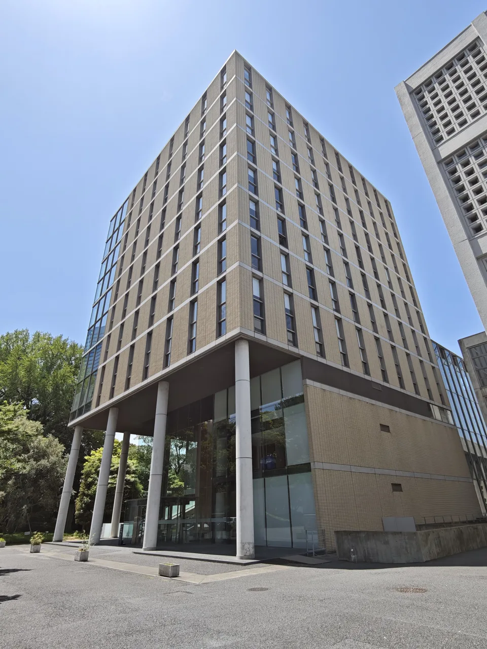 慶應義塾大学 南館