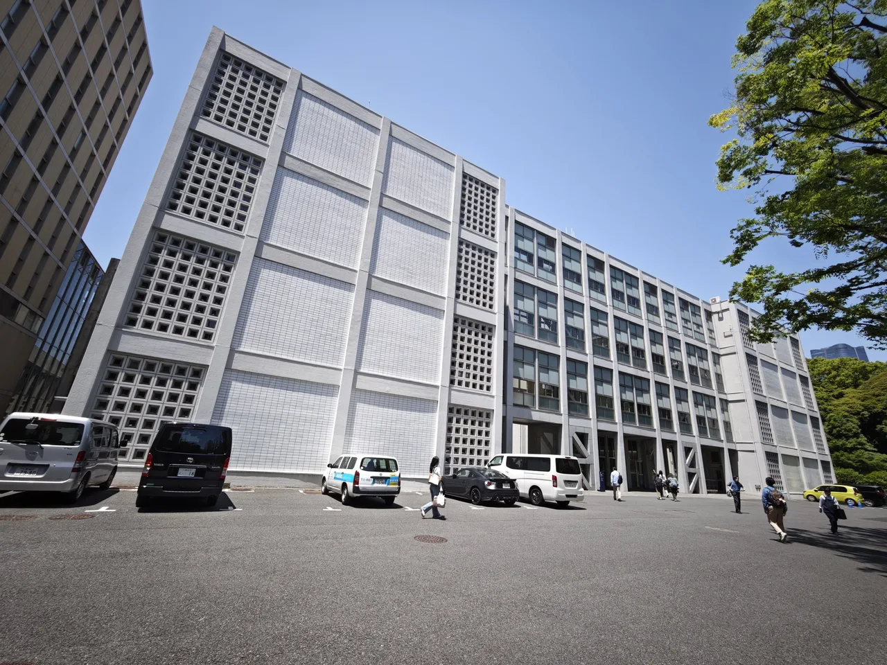 慶應義塾大学三田キャンパス 西校舎