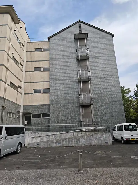 宮内庁書陵部庁舎