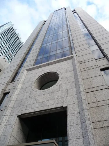 武富士旧本社ビル