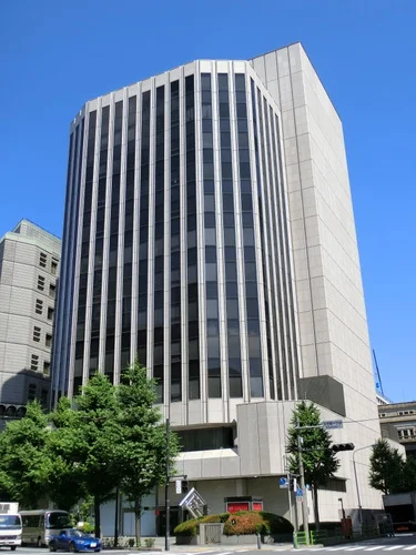 三菱東京UFJ銀行日本橋支店ビル（旧・東京銀行本店）
