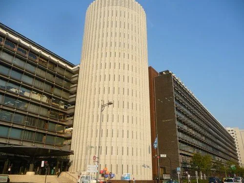 パレスサイドビル