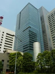 日経ビル（日本経済新聞社東京本社ビル）3