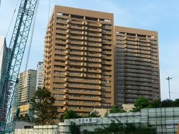 アークタワーズウエスト