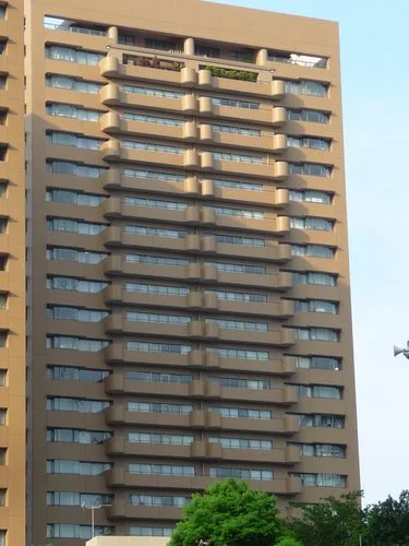 アークタワーズイースト