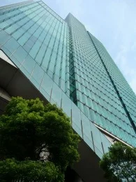 泉ガーデンタワー