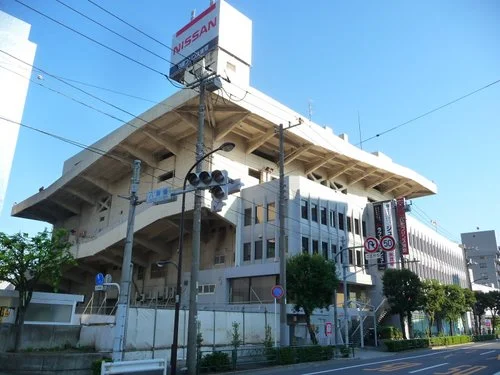 日産プリンス東京販売本社