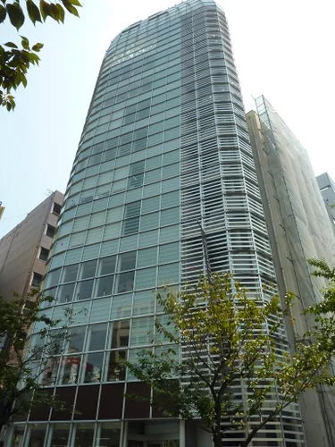 カルチェブラン銀座ビル（旧・SPAZIO BRERA GINZA）