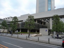 東京オペラシティタワー4