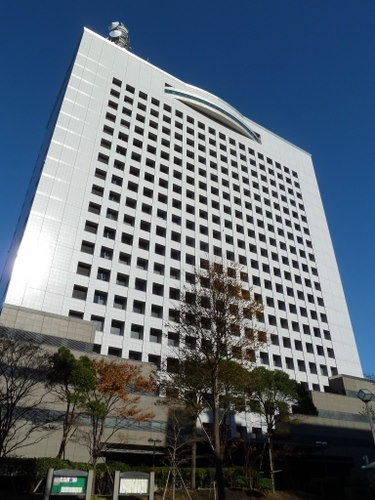 神奈川県警察本部庁舎